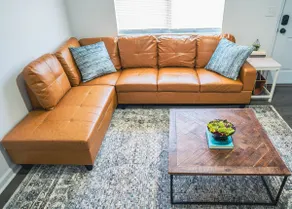 Quiet 2BD rental with mountain views close to JCMC - Image 2