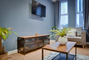 Superb 2 bed house minutes from CC - Image 4