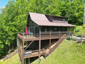 Bella Vista- Mountain views to the extreme! - Image 4