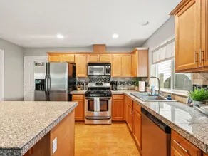 Edgefield: Sleeps 10+ Hot Tub + KegFridge + Garage - Image 5