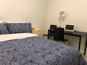 Beautiful 5 star 2 bd suite near bus&shopping - Image 3