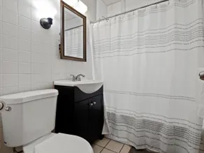 Family-Friendly 5-BR Near Stadium - Tv's In Every Room + New Kitchen - Image 5