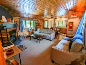 The Den @ Oliverea - Minutes to Hiking and Skiing! - Image 3