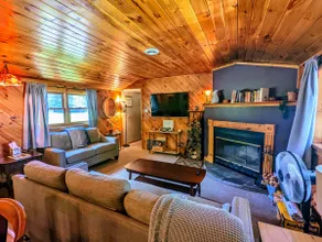 The Den @ Oliverea - Minutes to Hiking and Skiing! - Image 2