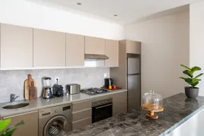 C&C 83 | 1 BR - Free Parking - 5th Floor - Image 3