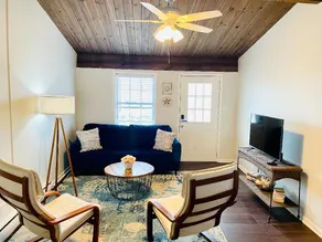 Sandy Toes Beach House - Image 2