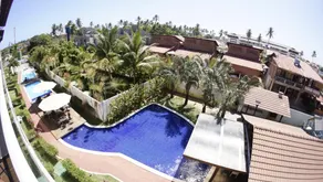 Luxury and tranquility near the sea - Image 4