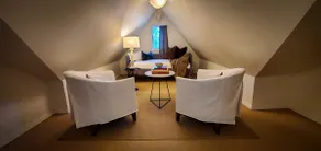 Charming Loft near Children's Hospital & U-Village - Image 2