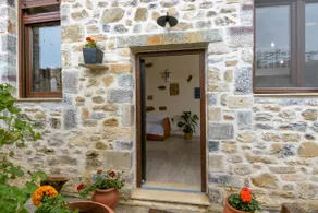 Platipodi stone house - Image 3