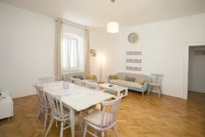 Spacious 3-bedroom apartment in Split - Image 3