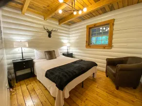 Unplugged Retreat-Yellowstone Cabin at Rock Springs - Image 4