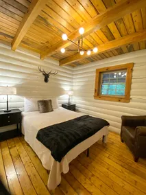 Unplugged Retreat-Yellowstone Cabin at Rock Springs - Image 5