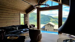 Mlodge - Luxury Mountain Retreat near Sognefjord & Flåm - Image 2