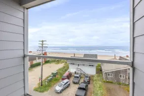 Panoramic Oceanview Penthouse Steps to the Beach - Image 5