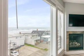 Panoramic Oceanview Penthouse Steps to the Beach - Image 4