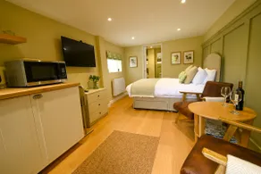 The Garden Room Bournville - Image 2