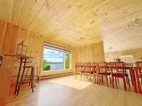 Chalet Plaisancier – Access to Lake Brompton - Image 4