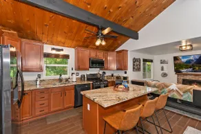 Wooded Bliss- *Dog Friendly!* - Image 4