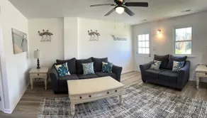Renovated 2 bedroom bungalow 5 min walk to beach - Image 5