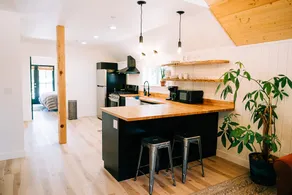 Sierra Cider's Yosemite Orchard Barn Loft - Image 5