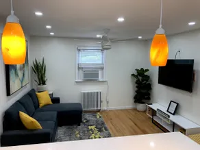 Modern 1 Bedroom Apartment - Image 4