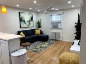 “2 Suite” 2 Bedroom Apartment - Image 2