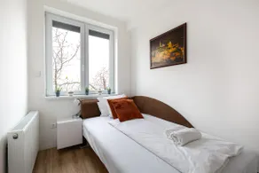 Lovely Buda Castle 2-BR with Great Views & Sauna - Image 5