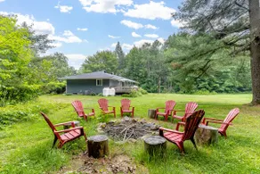 Gorgeous Muskoka Cottage with 26 acres - Image 4
