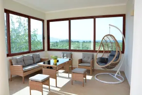 Ianthe Apartment - Image 2