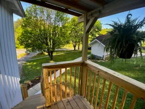 The Perch Guesthouse- close to Asheville - Image 3