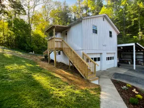 The Perch Guesthouse- close to Asheville - Image 2