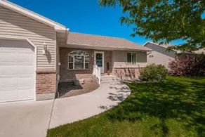 Upscale Getaway in a Quiet Neighborhood - Sleeps 7 - Image 4