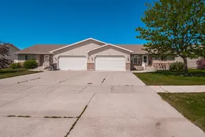 Upscale Getaway in a Quiet Neighborhood - Sleeps 7 - Image 3
