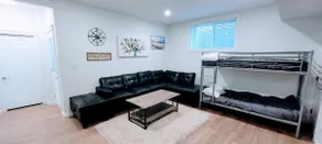 Adorable accommodation in Sylvan Lake - Image 2