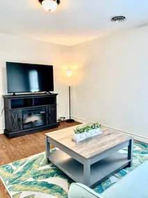 Lofts of Eden - King suite - Image 3