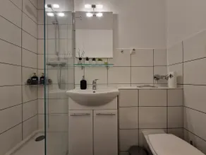 Urban Heaven Stays - 2 bedroom apartment - Image 2