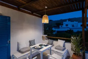 Agnanti Beach Apartments - Image 4
