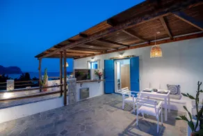 Agnanti Beach Apartments - Image 3