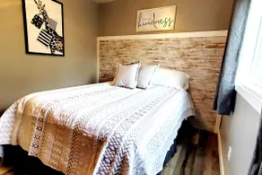 LOOK NO FURTHER YOU will LOVE it*2-bedroom house - Image 2