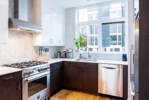 Slice of Capitol Hill Life! 2bd Townhome w views - Image 5