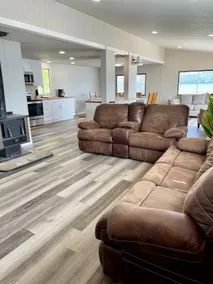 Stunning 2BR Waterfront w/Beach and Panarama Deck - Image 2