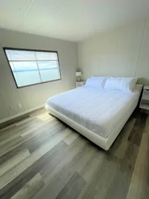 Stunning 2BR Waterfront w/Beach and Panarama Deck - Image 5