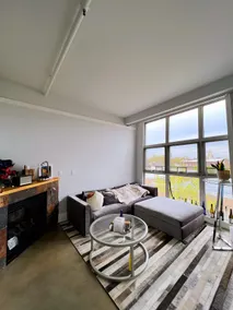 Luxurious 1B, high-ceiling loft in New Haven. - Image 5