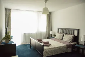 Brand new apartment next to the park. - Image 2