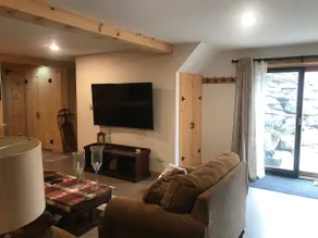 Cozy 2 bedrooms apartment with private entrance - Image 4
