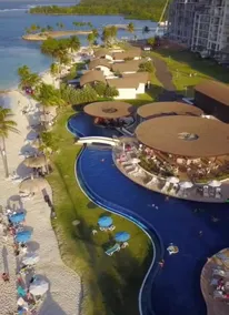 Private Beach | 7 guests · 3 rooms · Ocean View - Image 4