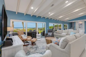 Private Resort! Beachfront home with pool & hot tub and five en suite rooms - Image 3