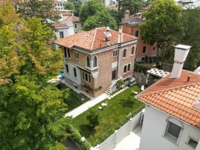 Villa Gallo 1915, luxurious villa with garden and SPA - Image 4