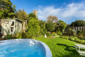 Pilgrim Corner - large luxury cottage with hot tub - Image 5