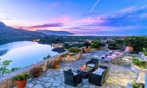 Du Lac Omega Villa Private Pool - Image 2